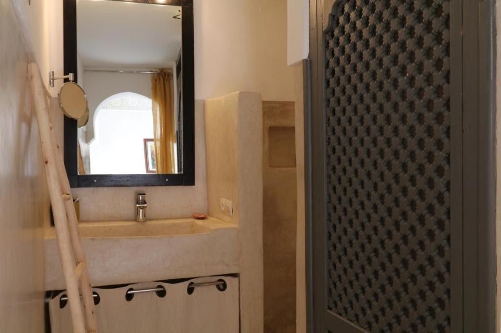 103Riad Pool Rooftop & Hammam Marrakesh Exterior photo